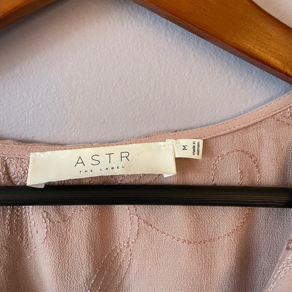 ASTR Women's Pink Ruffle Top - Picture 3 of 5